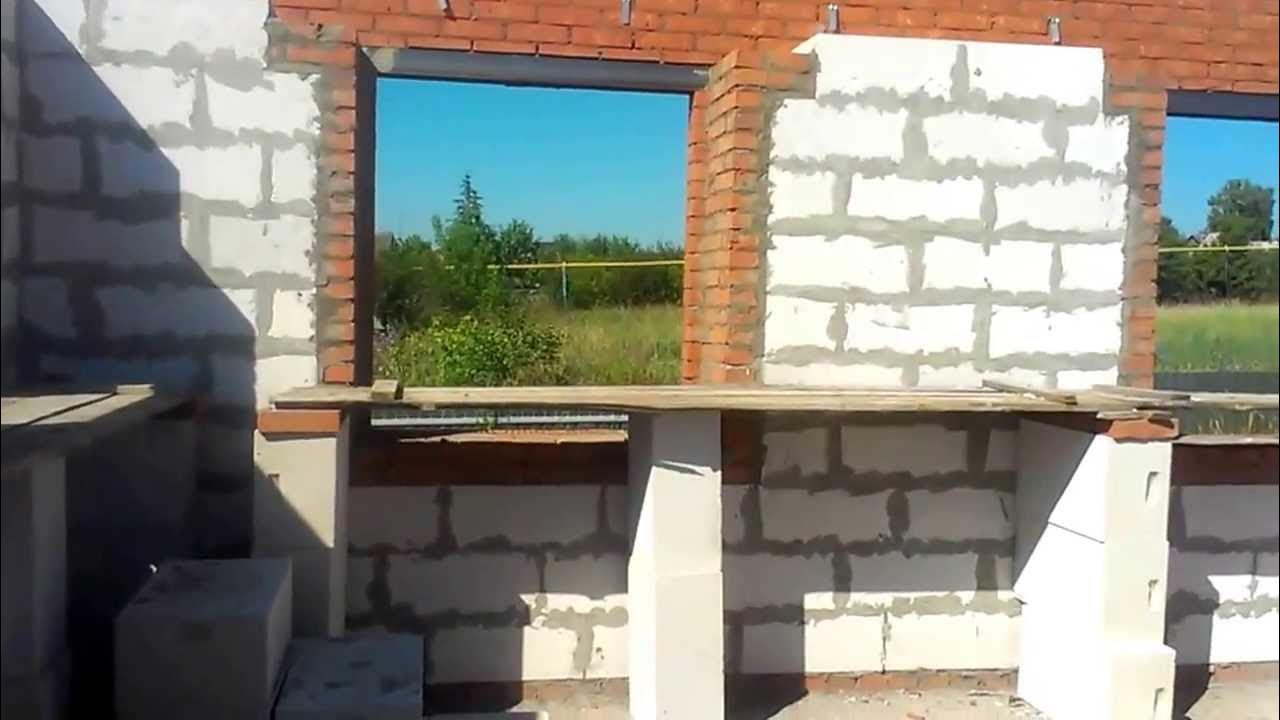 Как правильно выполнить облицовку дома кирпичом