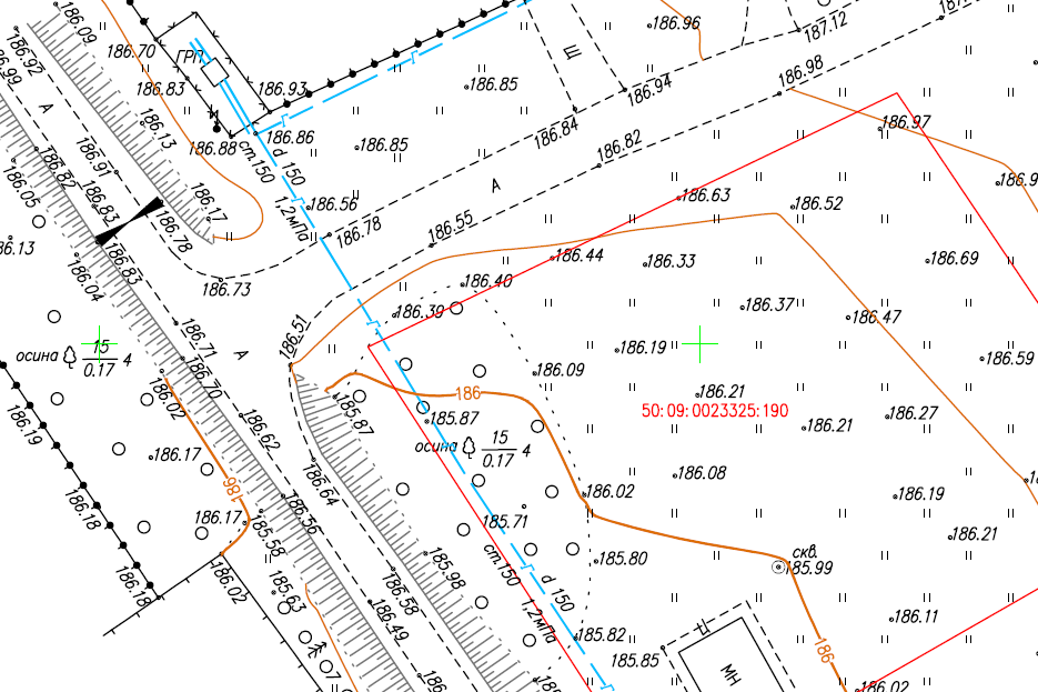 Топографическая карта участка в масштабе 1 500 со всеми наземными и подземными коммуникациями