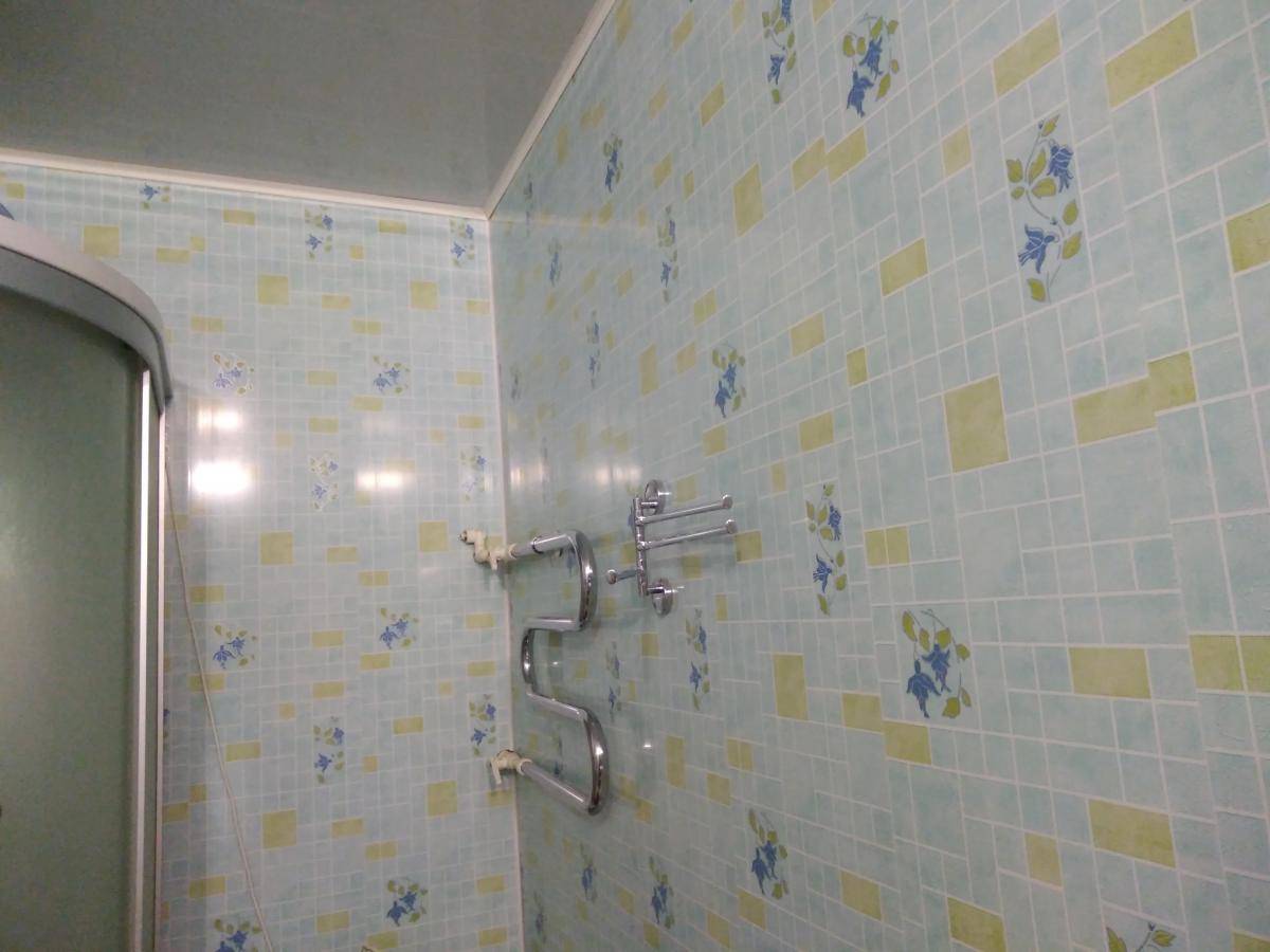 Отделка ванной комнаты пластиковыми панелями