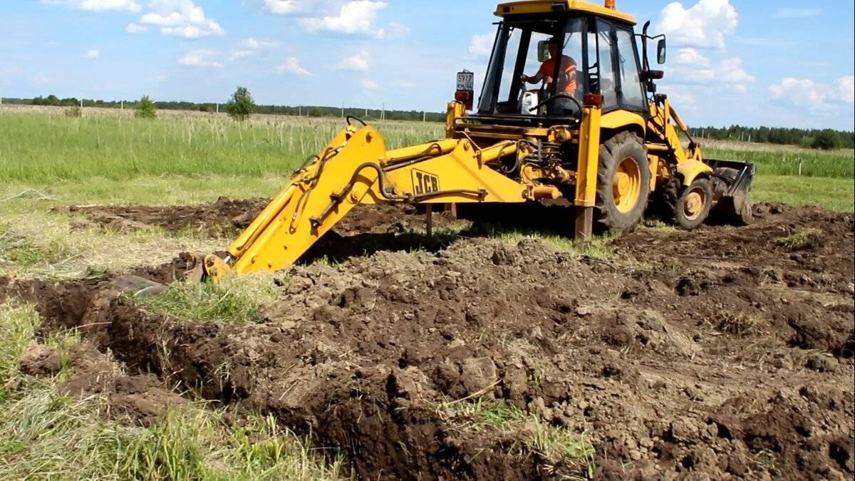 Работы по копке и засыпке траншей