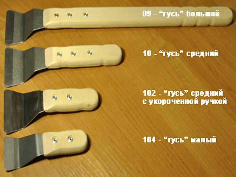 Как выбрать шпатель для монтажа натяжного потолка или сделать его своими рукам