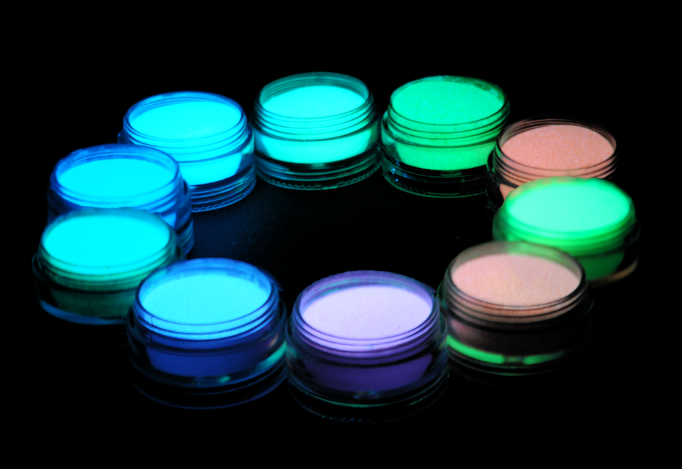 Флуоресцентная краска: разнообразие и правила нанесения