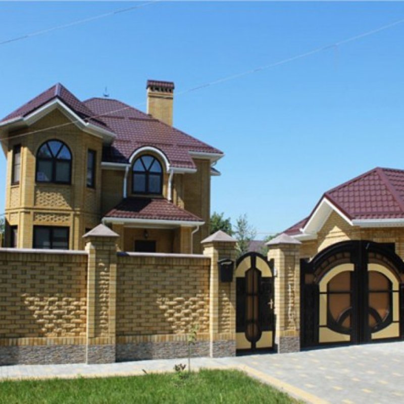 Фасады домов из желтого кирпича и их стили. | блог kazap.ru
