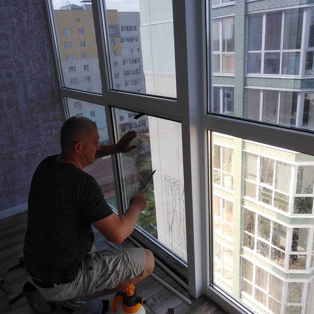 Способы тонировки окон на балконе и как сделать своими руками?