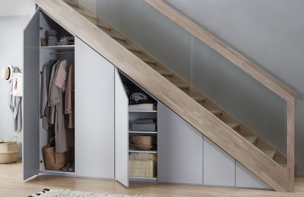 Шкаф под лестницей в частном доме - всё о лестницах