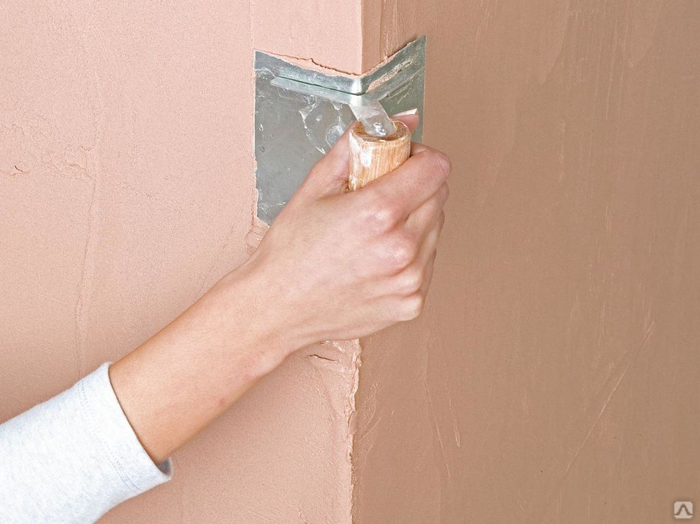 Как шпаклевать углы стен: как правильно зашпаклевать внутренние или наружные углы своими руками, и что нужно для отделки шпатлевкой у угла с потолком