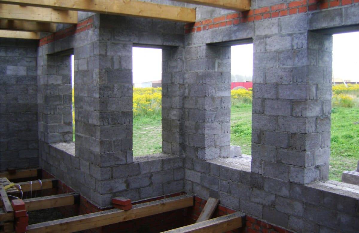 Как сделать керамзитобетонные блоки своими руками для строительства частного дома: обзор +видео