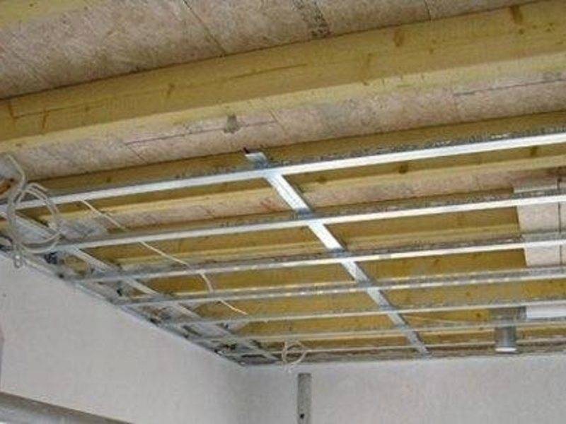 5 советов как поднять низкий потолок в деревянном доме