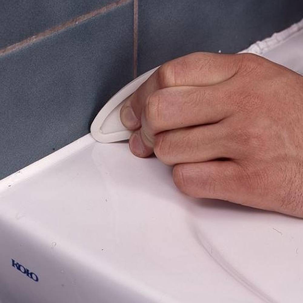 Как и чем заделать стык между ванной и плиткой