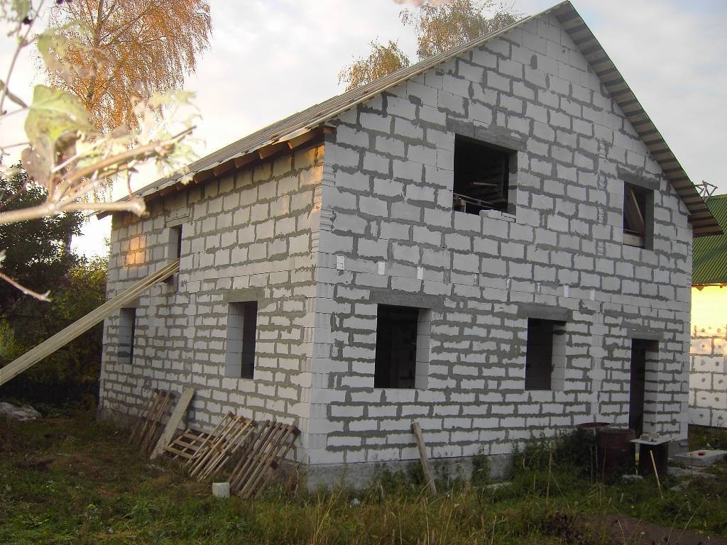 Дом из газобетона: плюсы и минусы, отзывы владельцев и советы