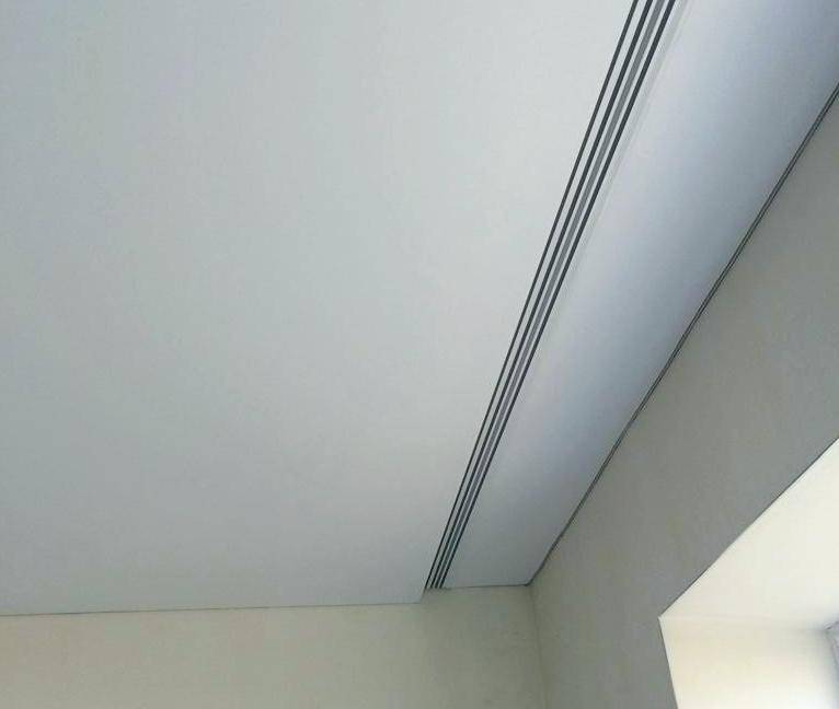 Скрытый карниз в натяжном потолке: ниша для скрытого, фото встроенного карниза и закладной для него
