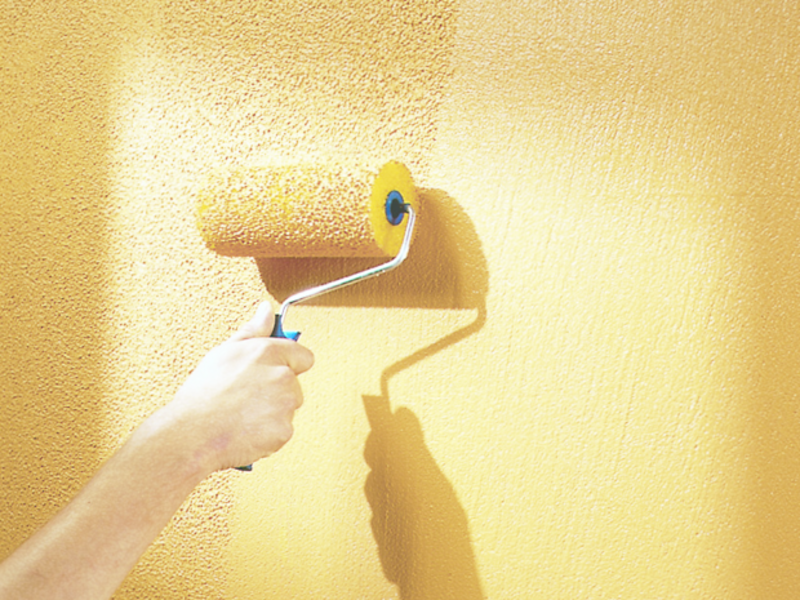 Какую фактурную краску для внутренней отделки стен выбрать? как красить - инструкция +видео