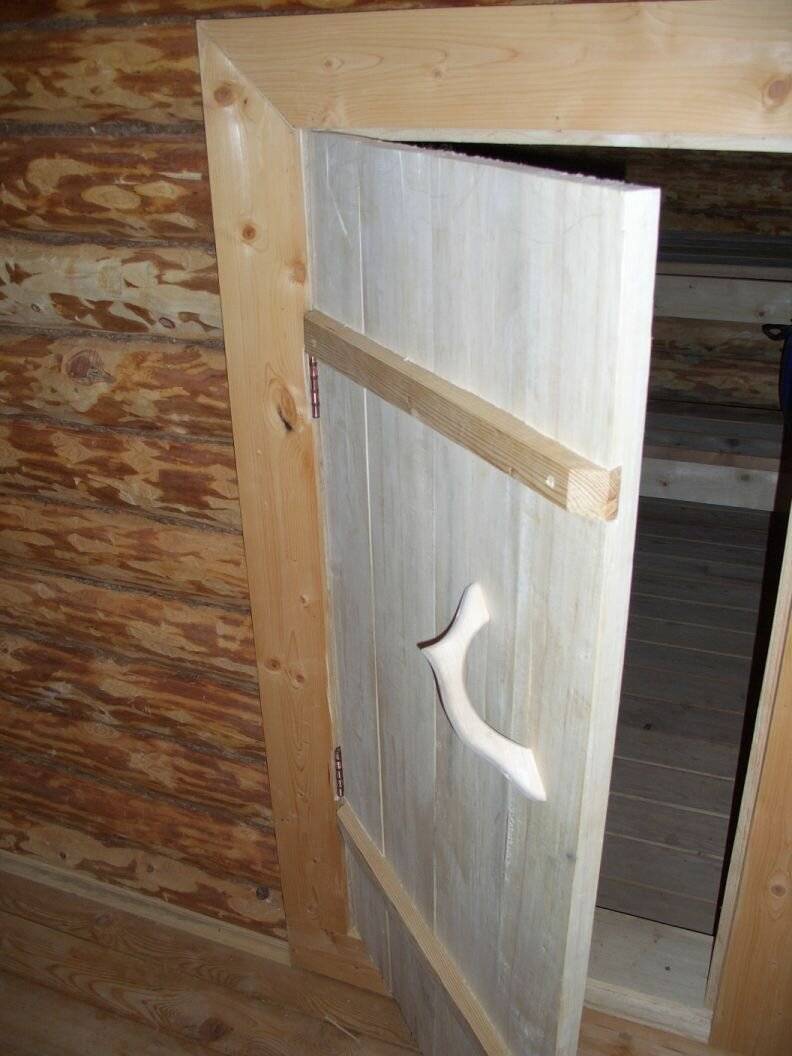 Как сделать деревянную дверь из досок своими руками