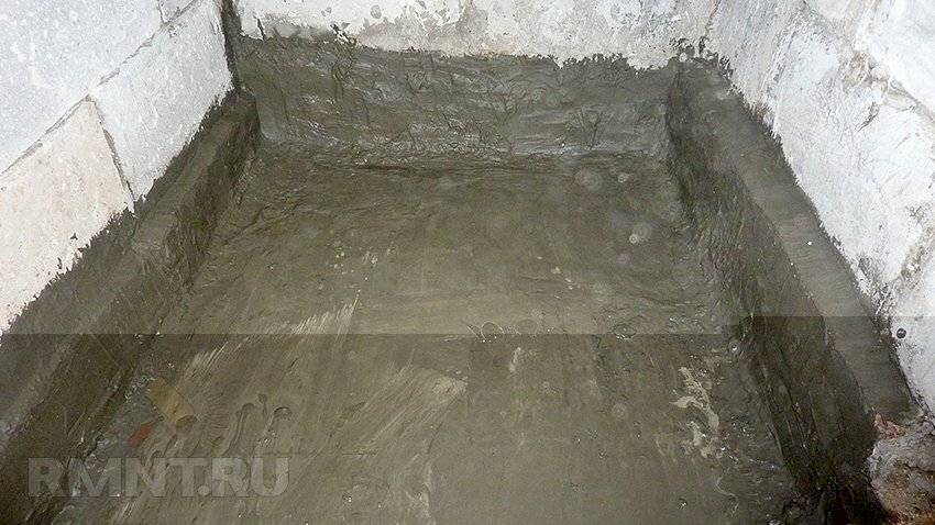 Вода в подвале частного дома, что делать