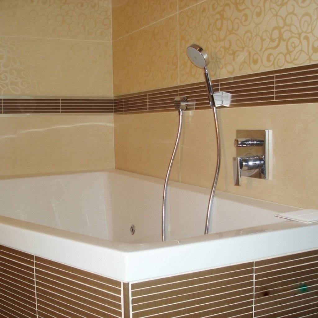 Применение сайдинга для отделки потолков в ванной комнате
