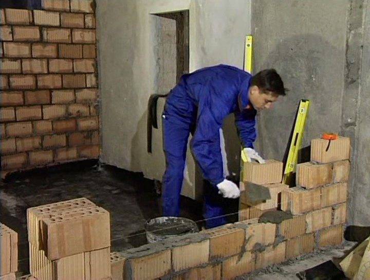Кладка перегородок из кирпича своими руками