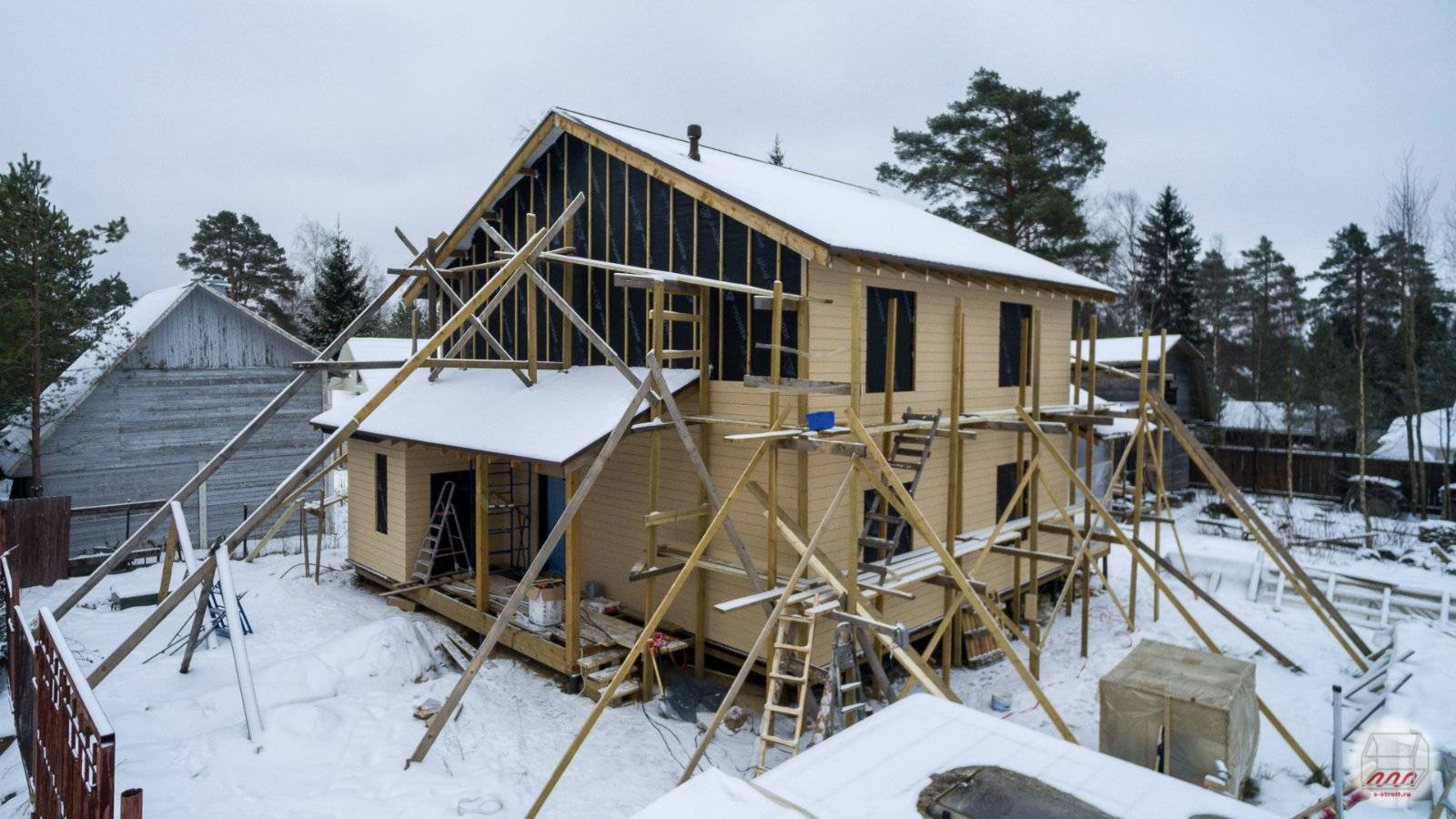 Строим теплый каркасный дом
