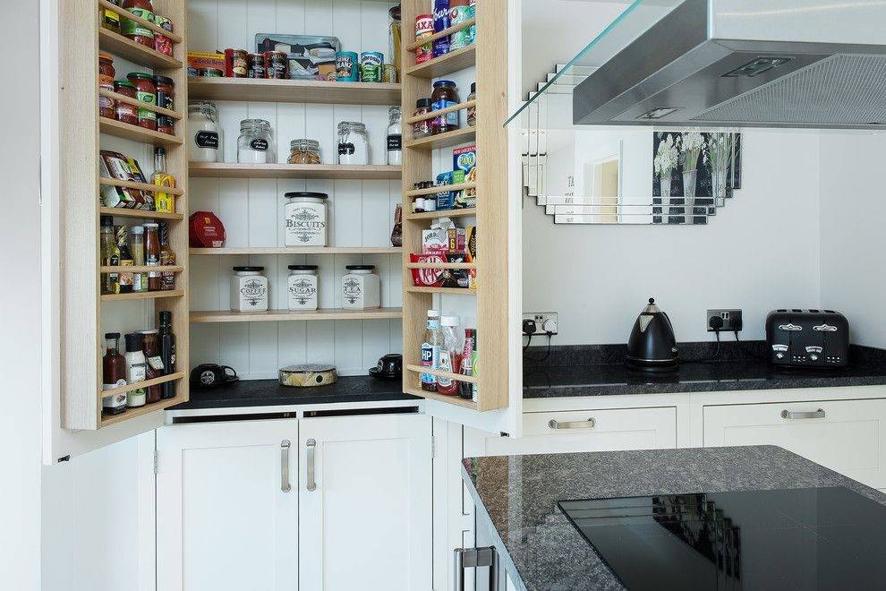 Как обустроить маленькую кухню: 9 самых полезных идей для дома