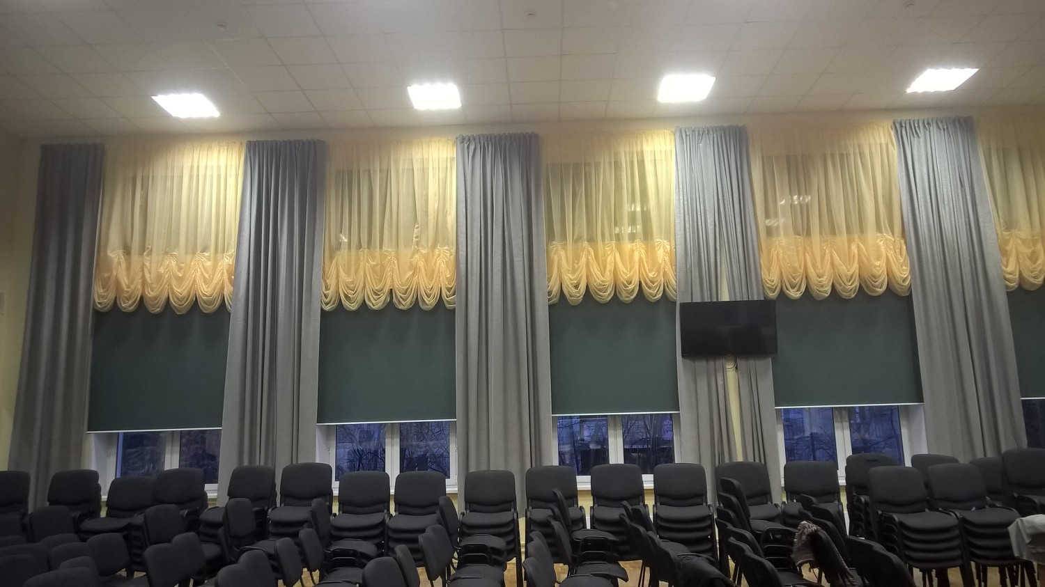 Шторы для класса в школе