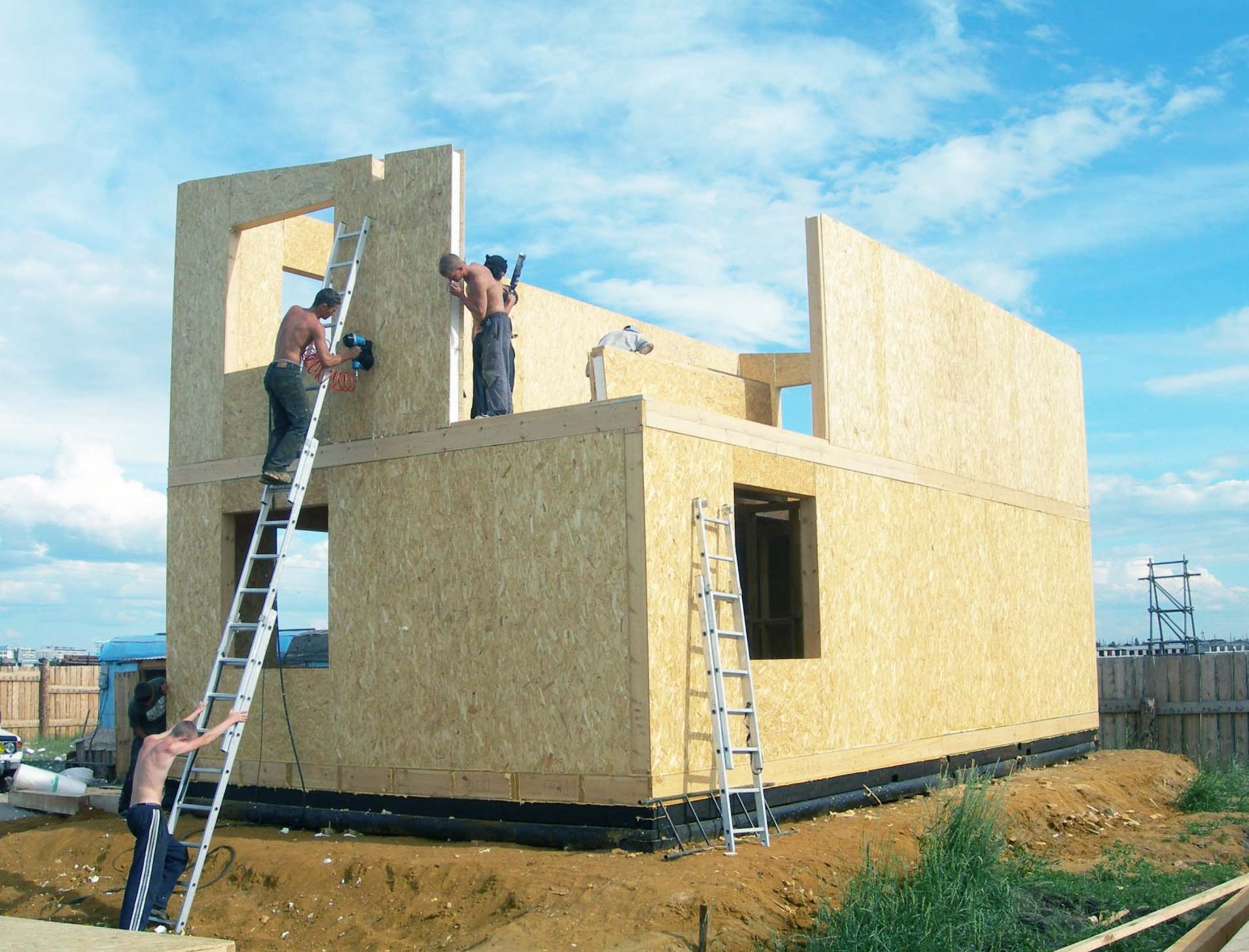 Каркасно-панельные дома: технологии строительства