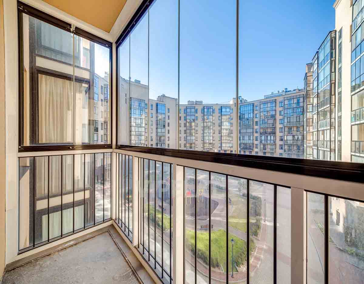 Панорамные окна на балконе в квартире - плюсы, минусы, особенности