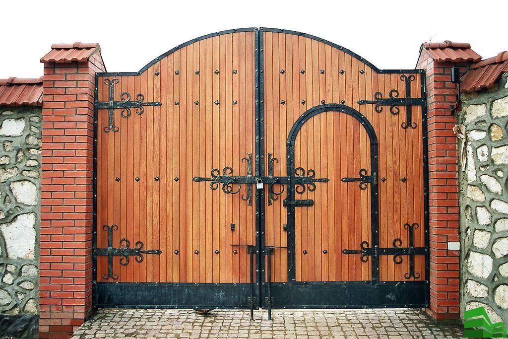 Мой дом – моя крепость! какую роль в облике дома играют кованые ворота: фото лучших идей
