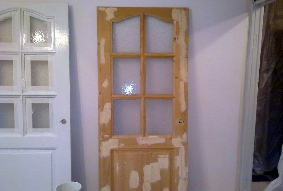 Ремонт деревянных дверей: реставрация входной и межкомнатной своими руками