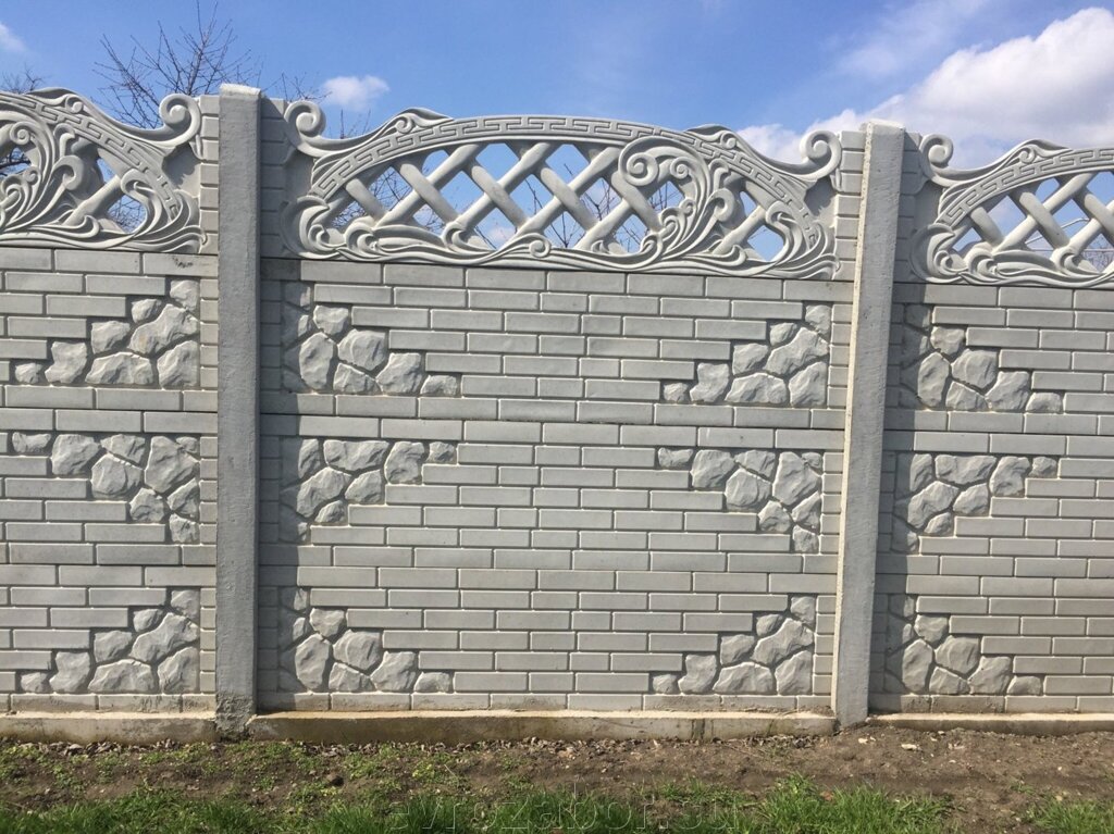 Как самому установить забор из металлоштакетника