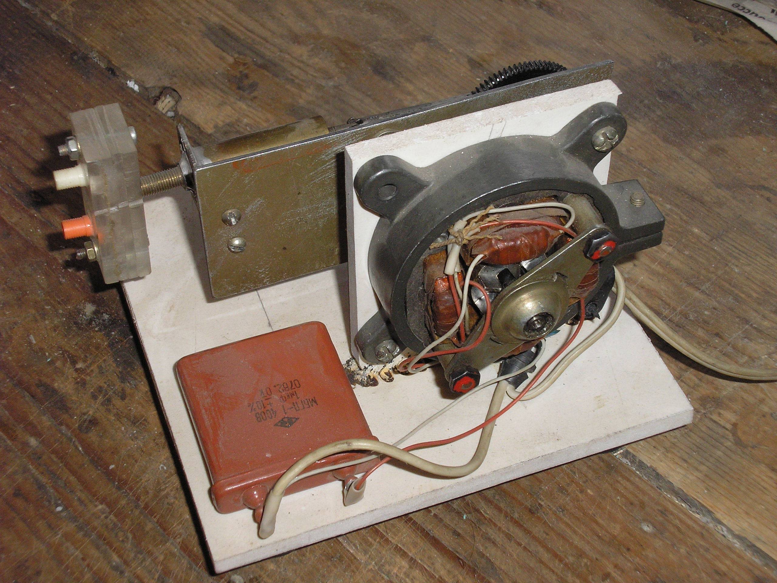 Компрессор для аквариума своими руками: из кулера, на батарейках и другие