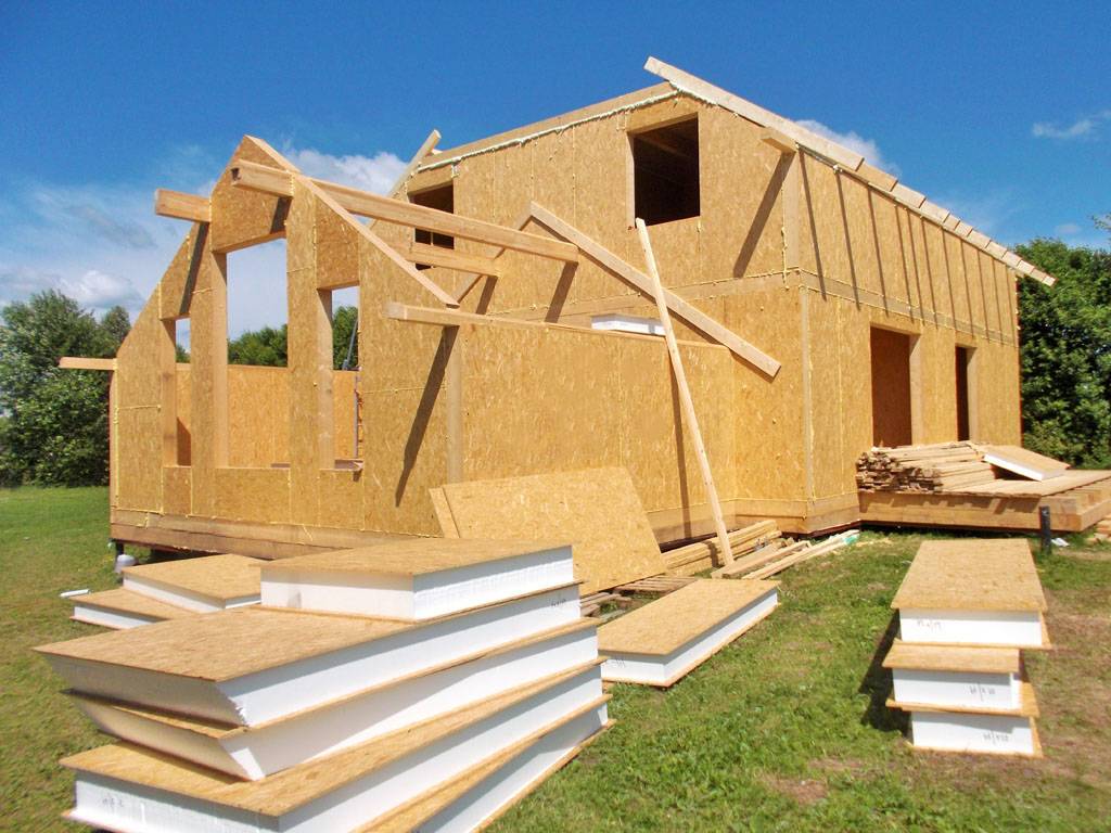 Как дешево построить дом своими руками