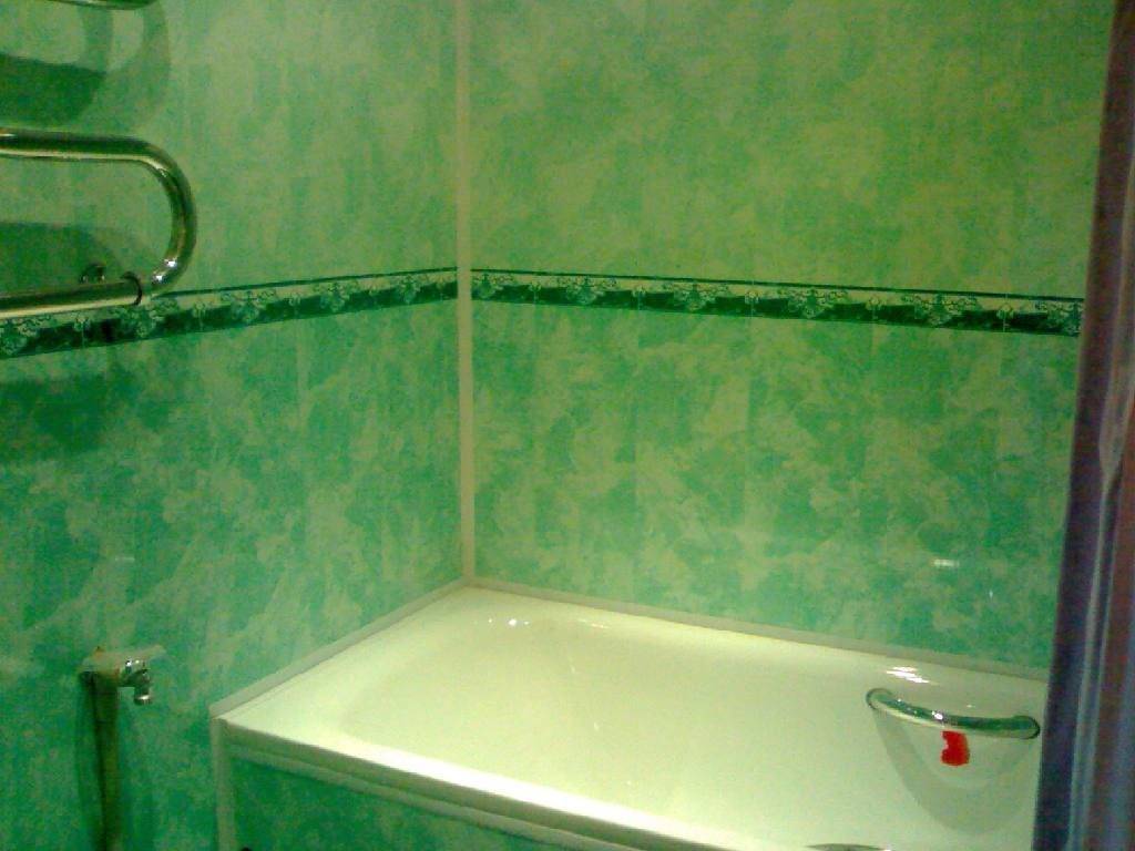 Обшить ванную комнату пластиковыми панелями своими руками: инструкция (фото и видео)