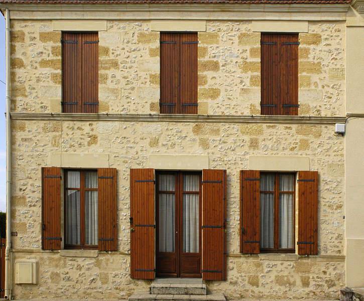 Рустованный фасад: способы создания рустов на фасадах