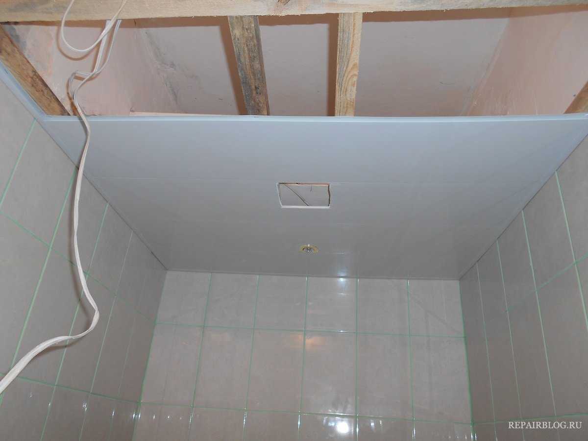 установка пластиковых панелей в ванной комнате своими руками